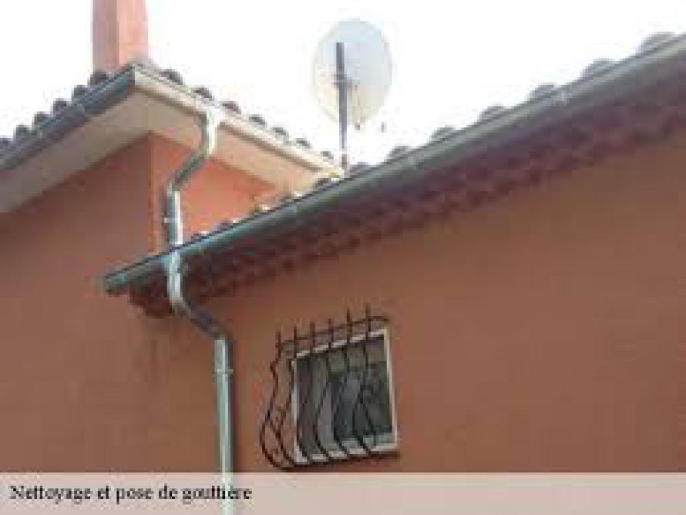 Ravalement de façade peinture et taloché