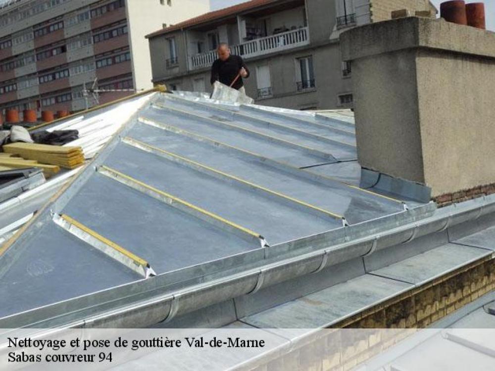 Travaux sur les gouttières ? Contactez Sabas couvreur 94