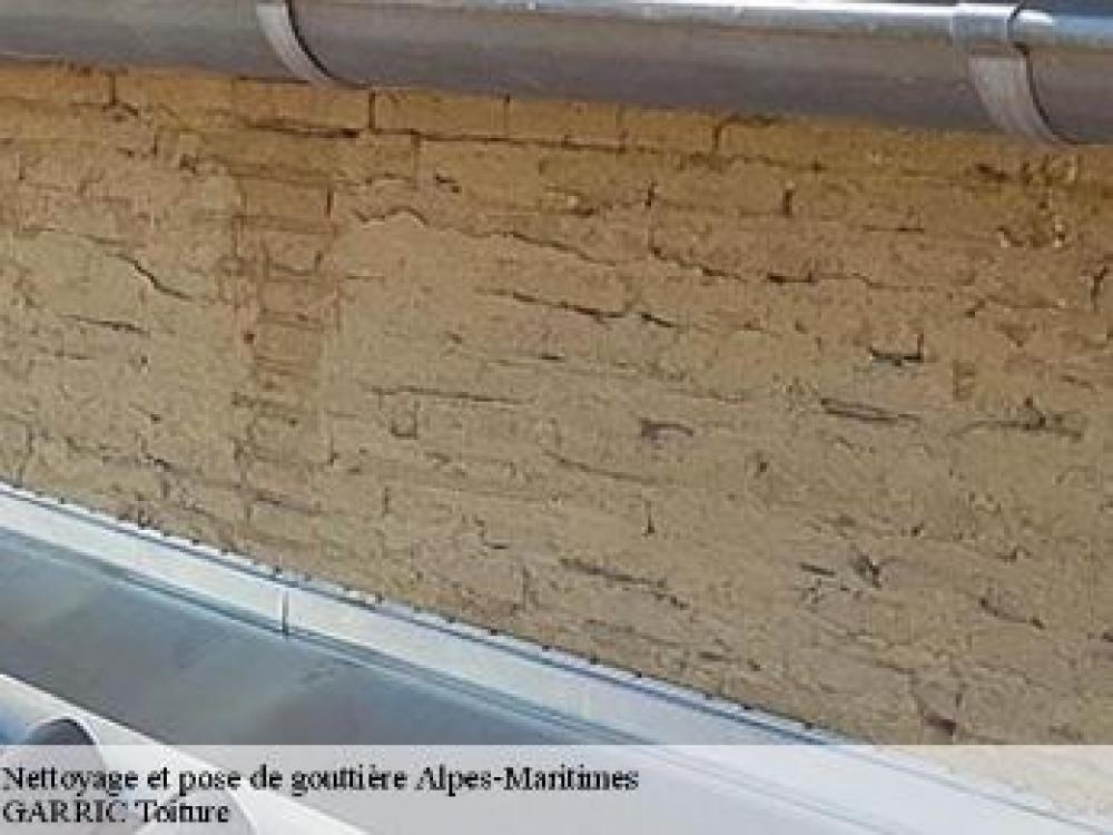 GARRIC Toiture nettoie les gouttières dans le 06